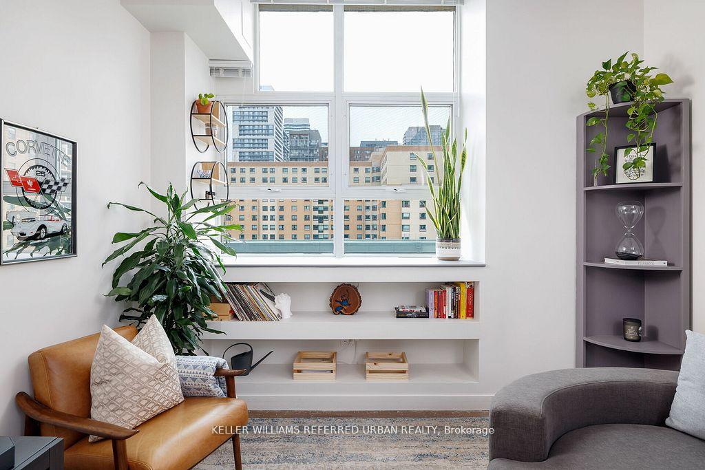 1 Bedroom Condo at 155 Dalhousie,  Toronto For sale