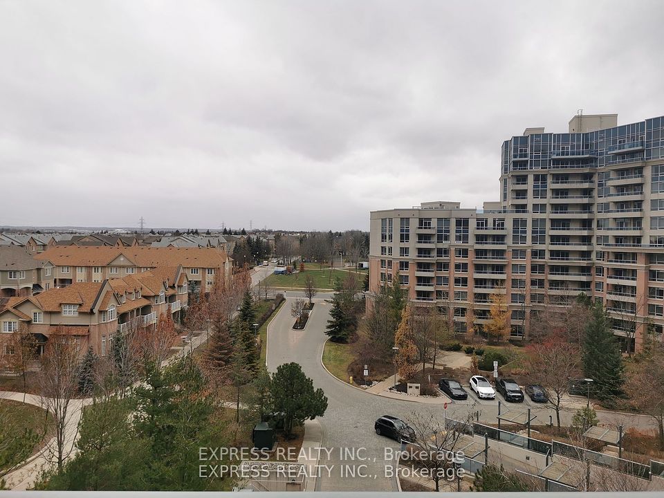 23 Cox Boulevard