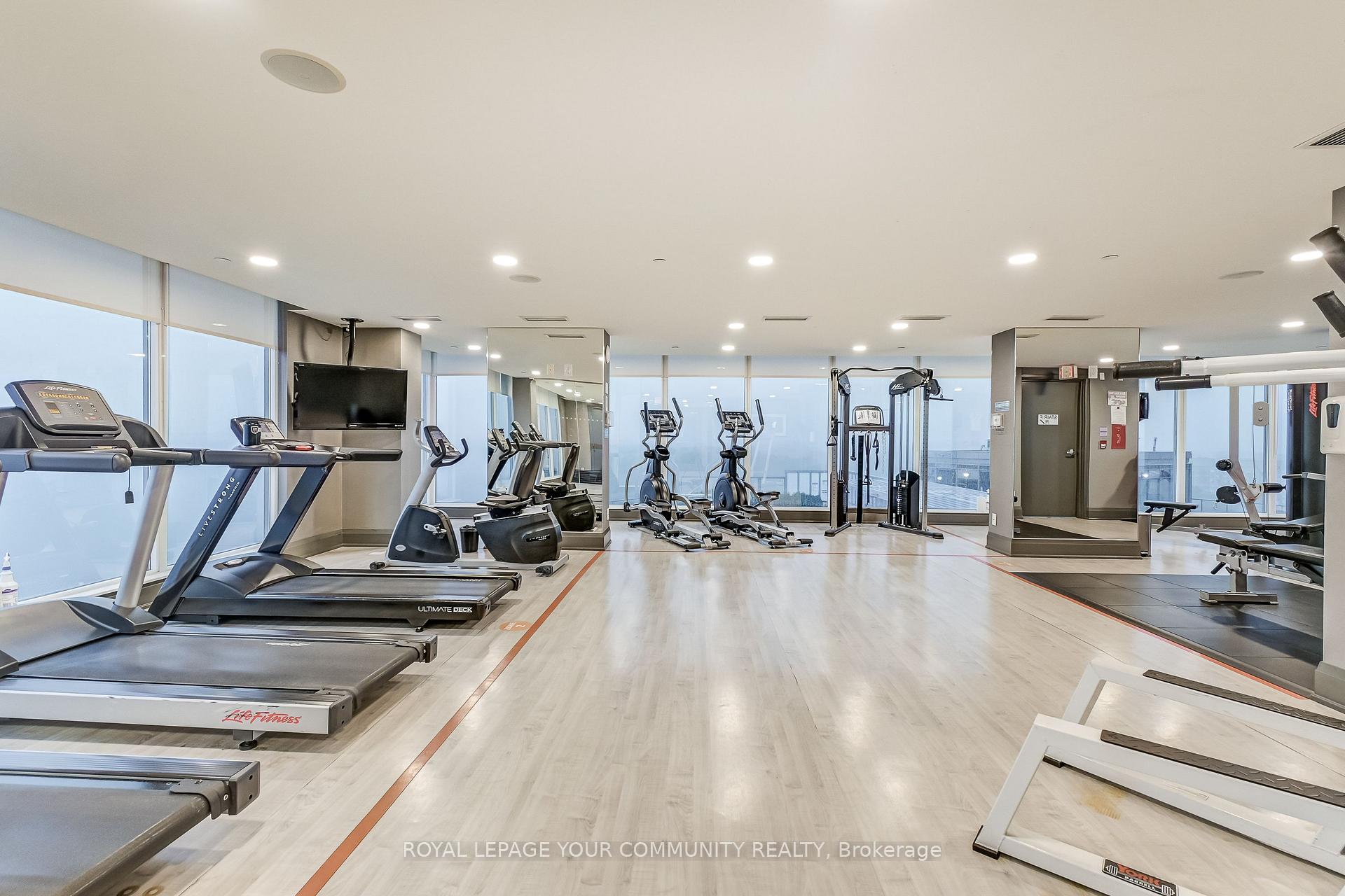 2 Bedrooms Condo at 11 Bronte,  Oakville For sale