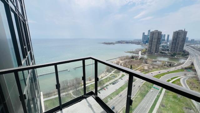 3 Bedrooms Condo at 1928 Lakeshore,  Toronto For sale