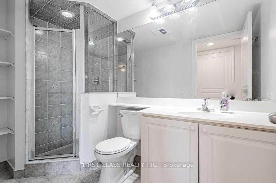 3 Bedrooms Condo at 5 Northtown, Toronto For sale