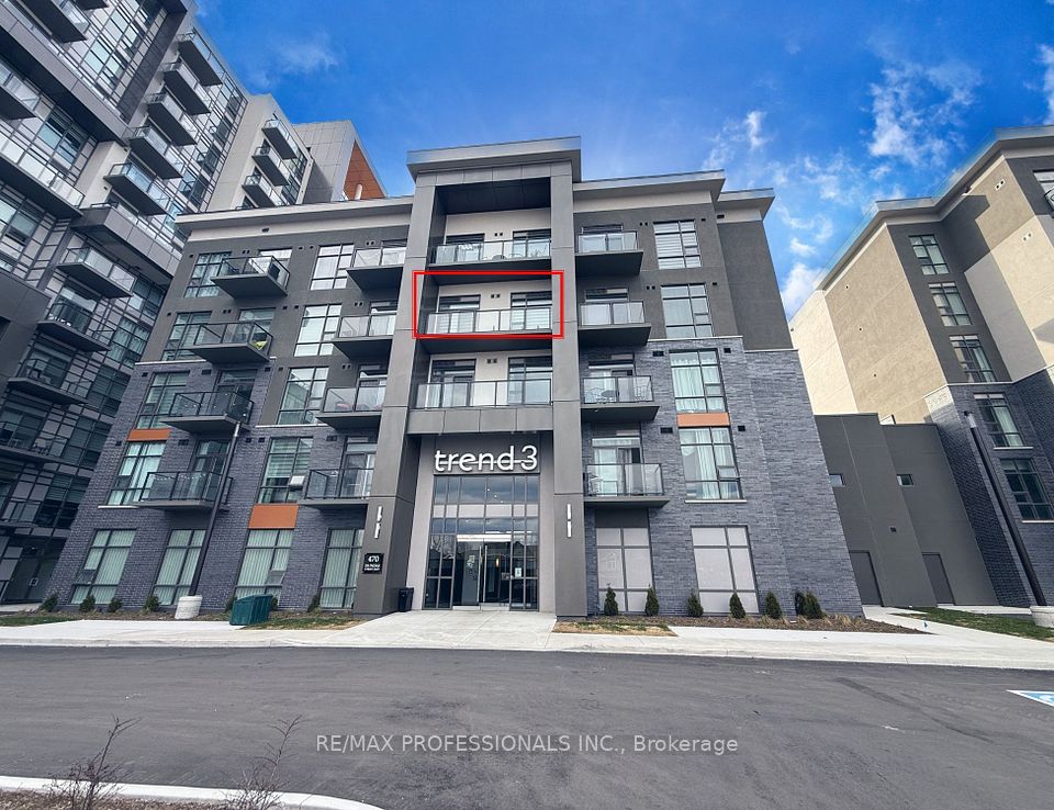 470 Dundas