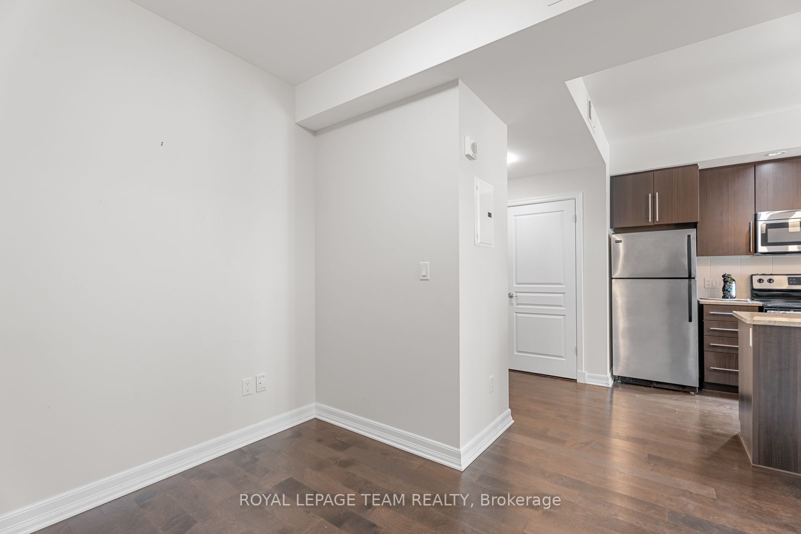 238 Besserer Street, #711