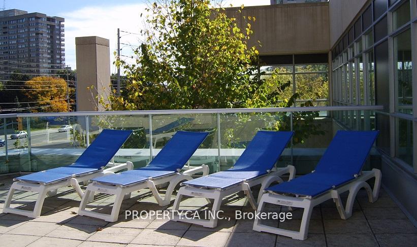 2 Bedrooms Condo at 33 Elm, Mississauga For sale
