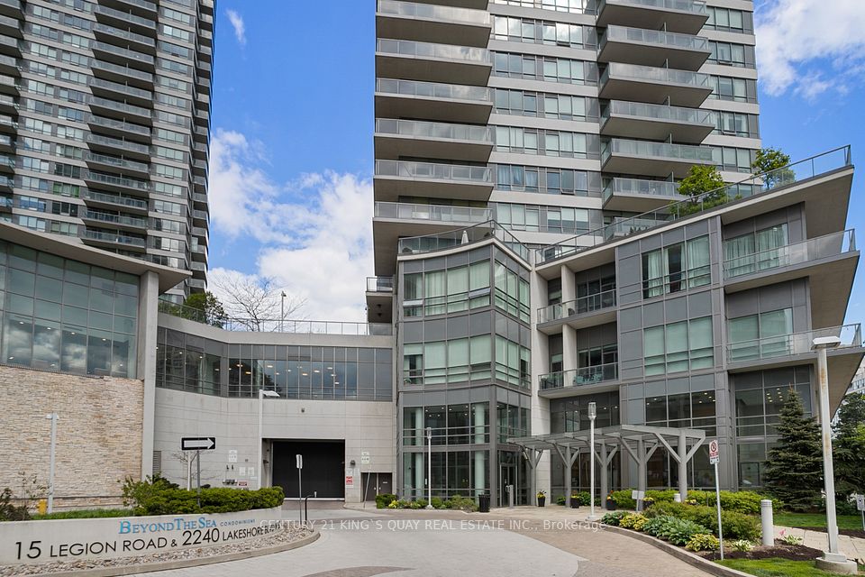 2240 Lake Shore