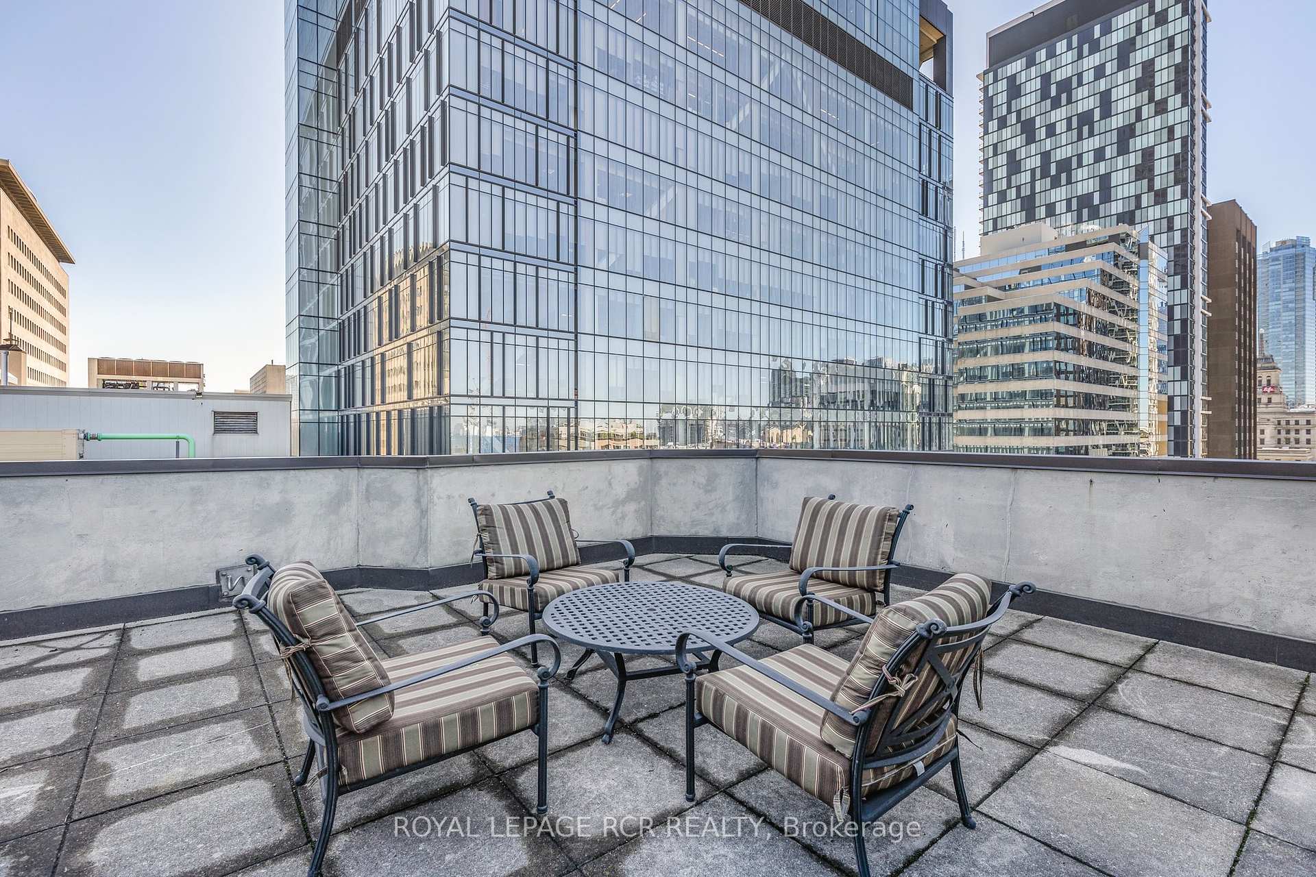 2 Bedrooms Condo at 195 St Patrick, Toronto For sale