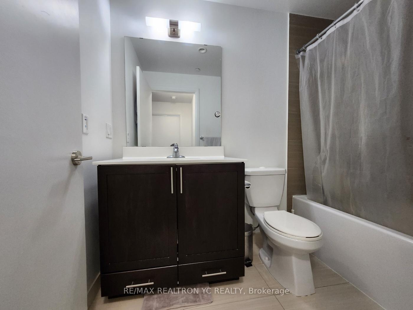 2 Bedrooms Condo at 55 Ann O’reilly,  Toronto For sale