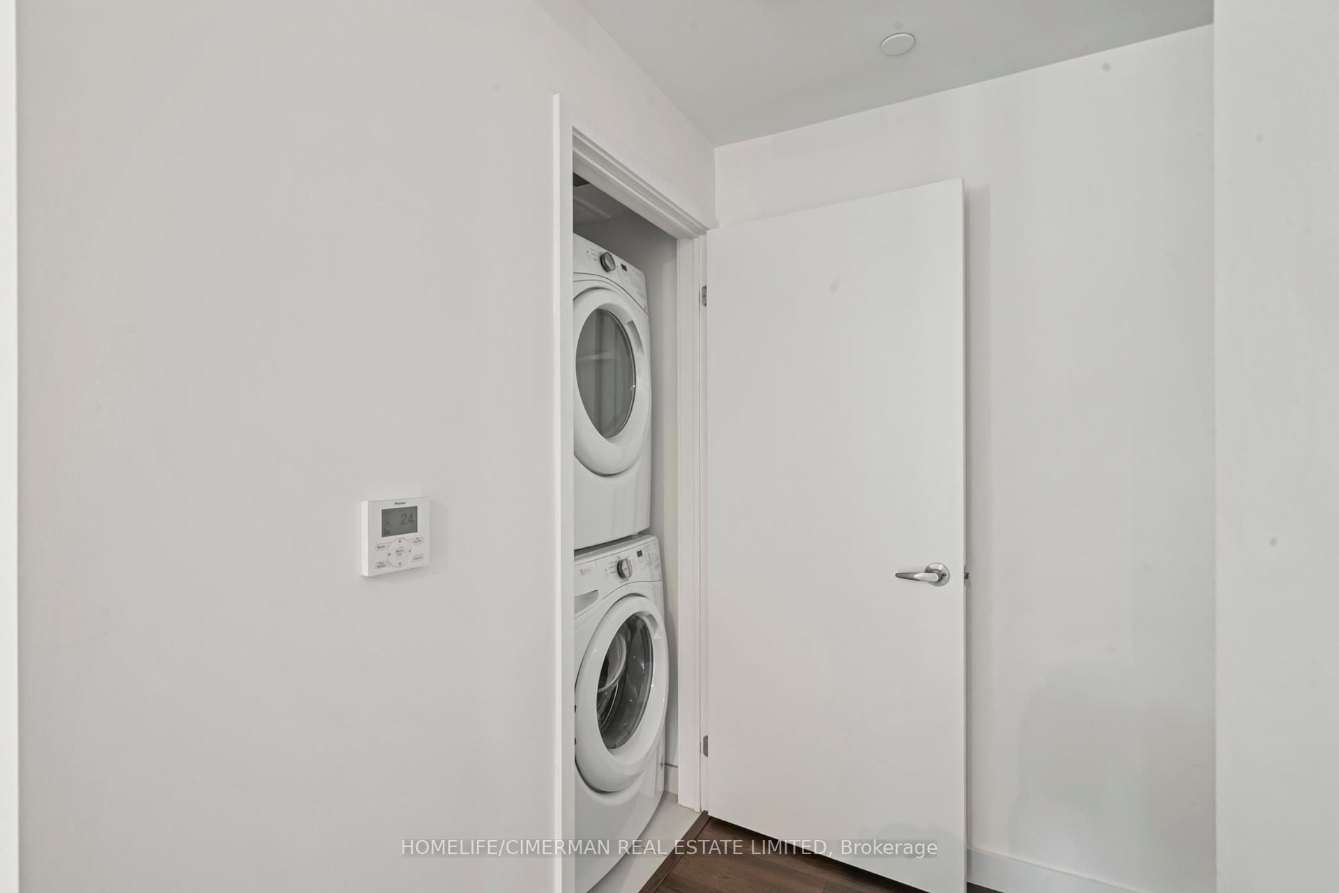 4 Bedrooms Condo at 210 Sabina, Oakville For sale