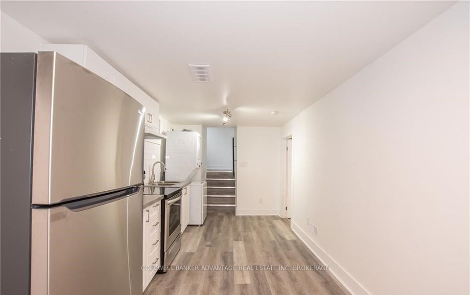 #2 - 19 CAITHNESS Drive, Welland, ON L3C 4Z3