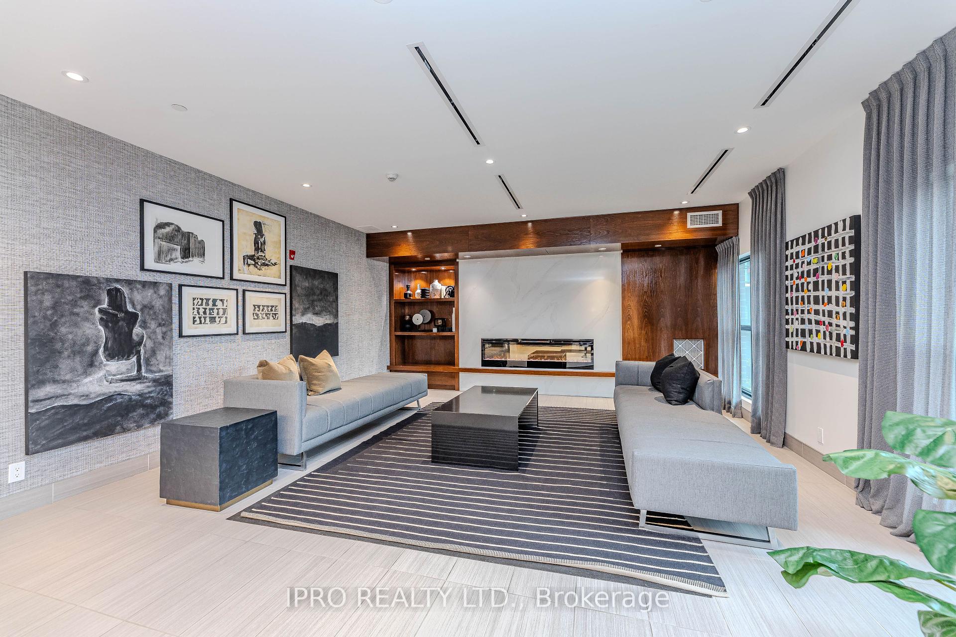1 Bedroom Condo at 102 Grovewood Common, Oakville For sale