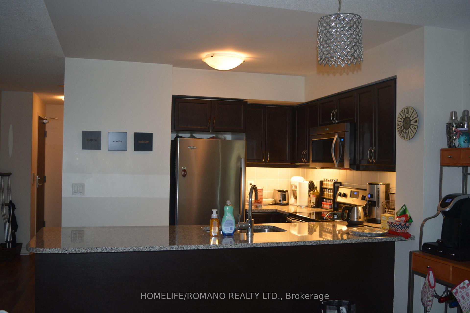 1 Bedroom Condo at 19 Grand Trunk, Toronto For sale