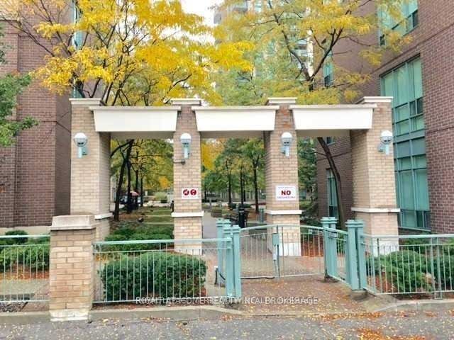 20 Olive Avenue