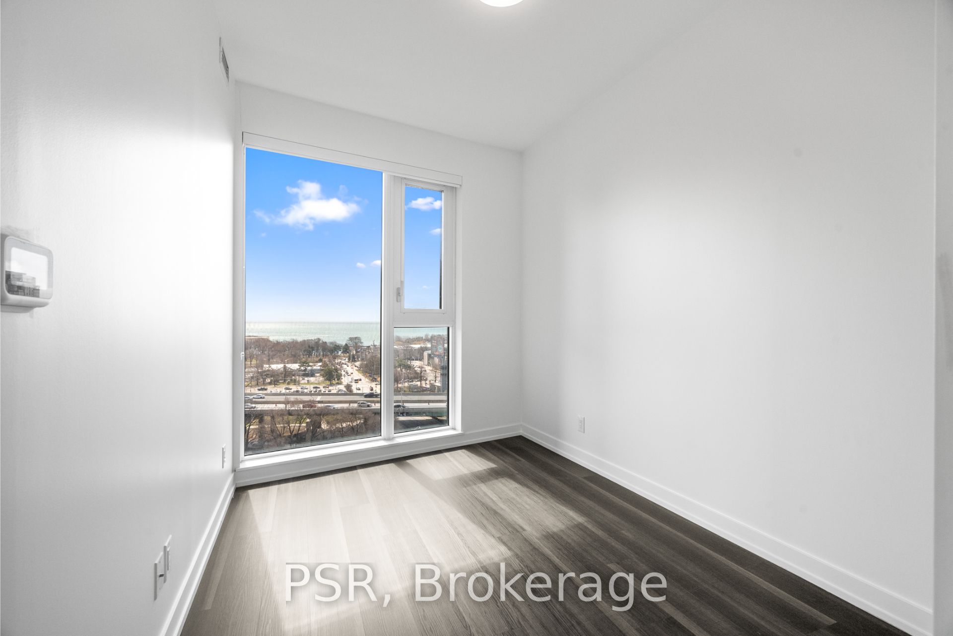 25 Ordnance Street, #1402