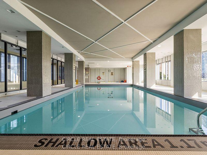 4 Bedrooms Condo at 5033 Four Springs,  Mississauga For sale