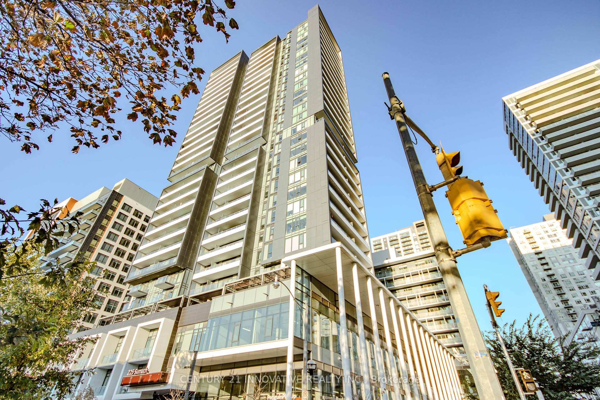 #1702 – 225 Sumach Street, Toronto, ON M5A 0P8