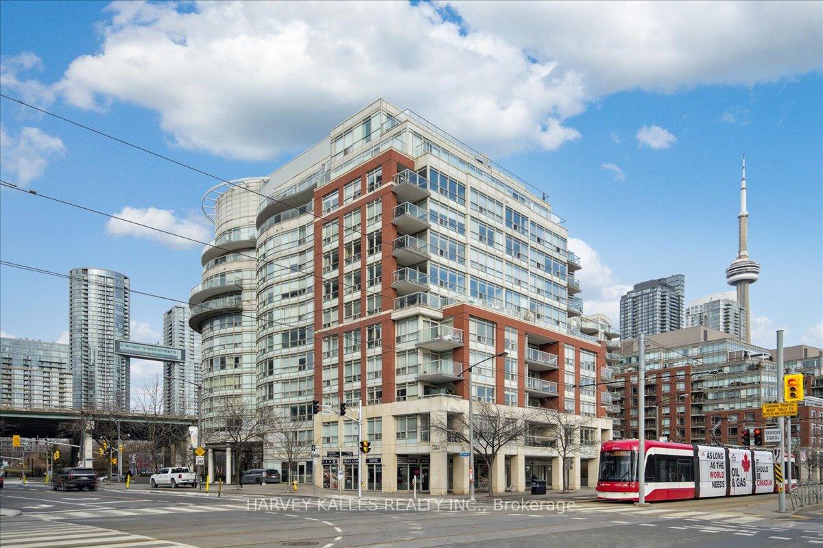 2 Bedrooms Condo at 550 Queens, Toronto For sale