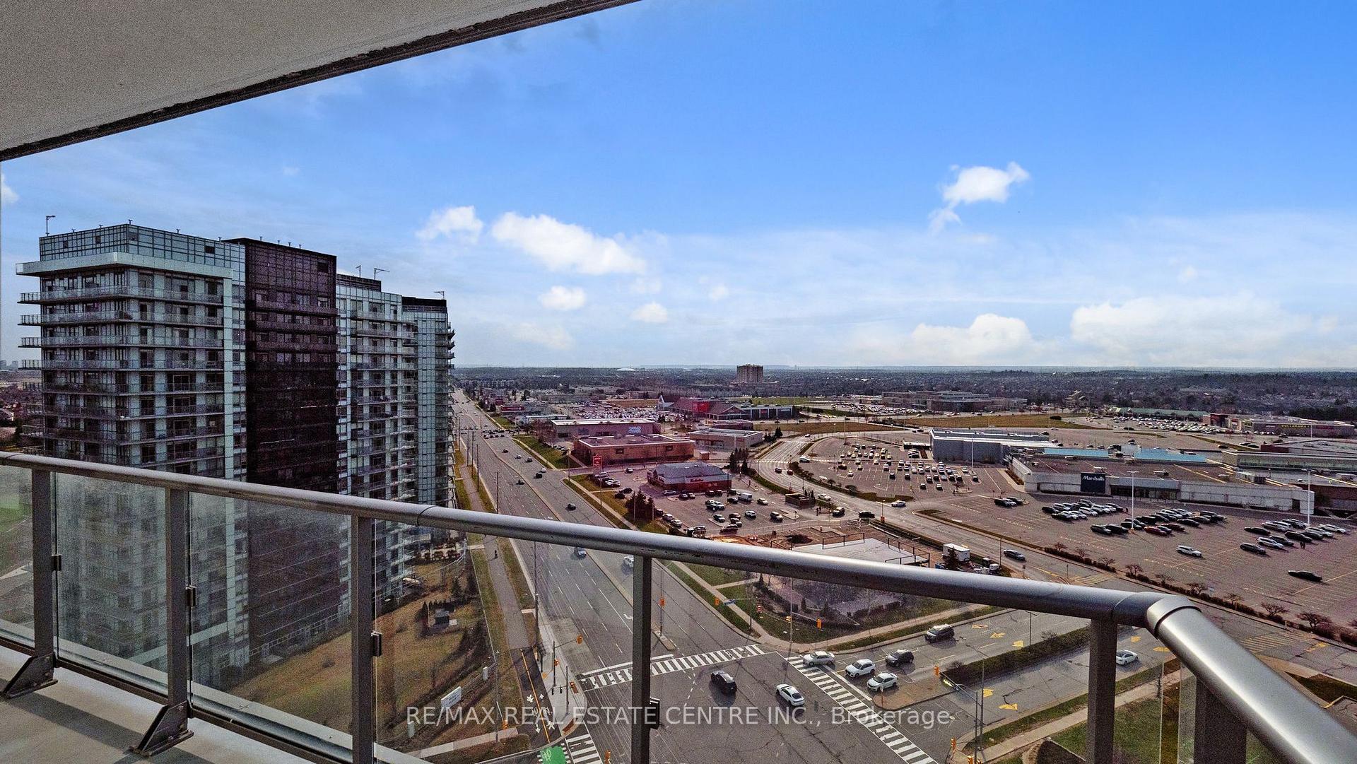 3 Bedrooms Condo at 4655 Metcalfe,  Mississauga For sale
