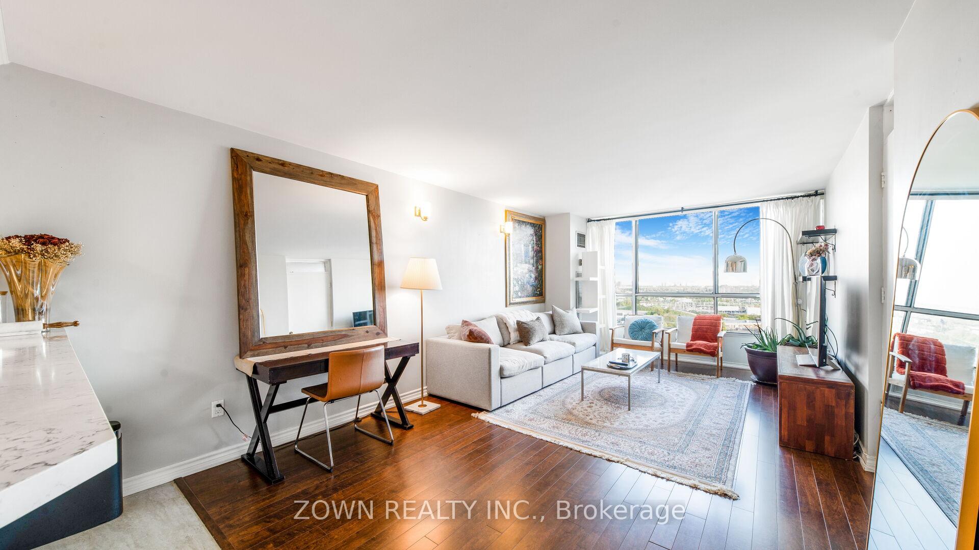 4 Bedrooms Condo at 10 Martha Eaton, Toronto For sale