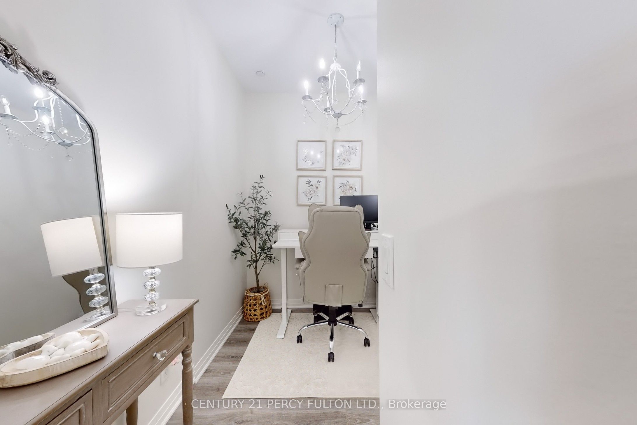 128 Grovewood Common, #320