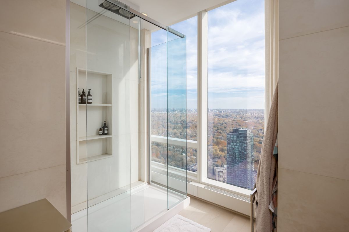 50 Yorkville Avenue 4403