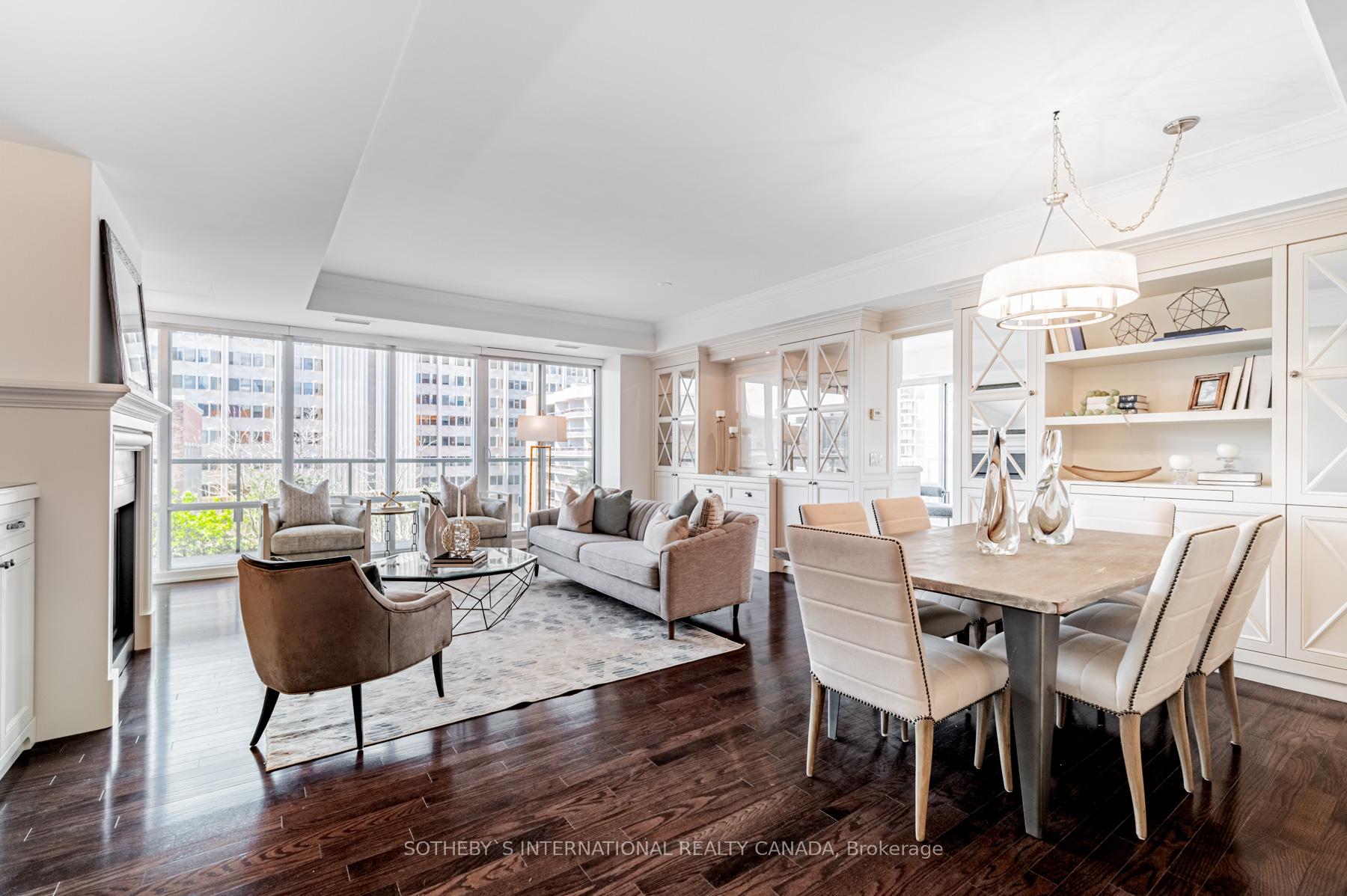 2 Bedrooms Condo at 1 Bedford,  Toronto For sale
