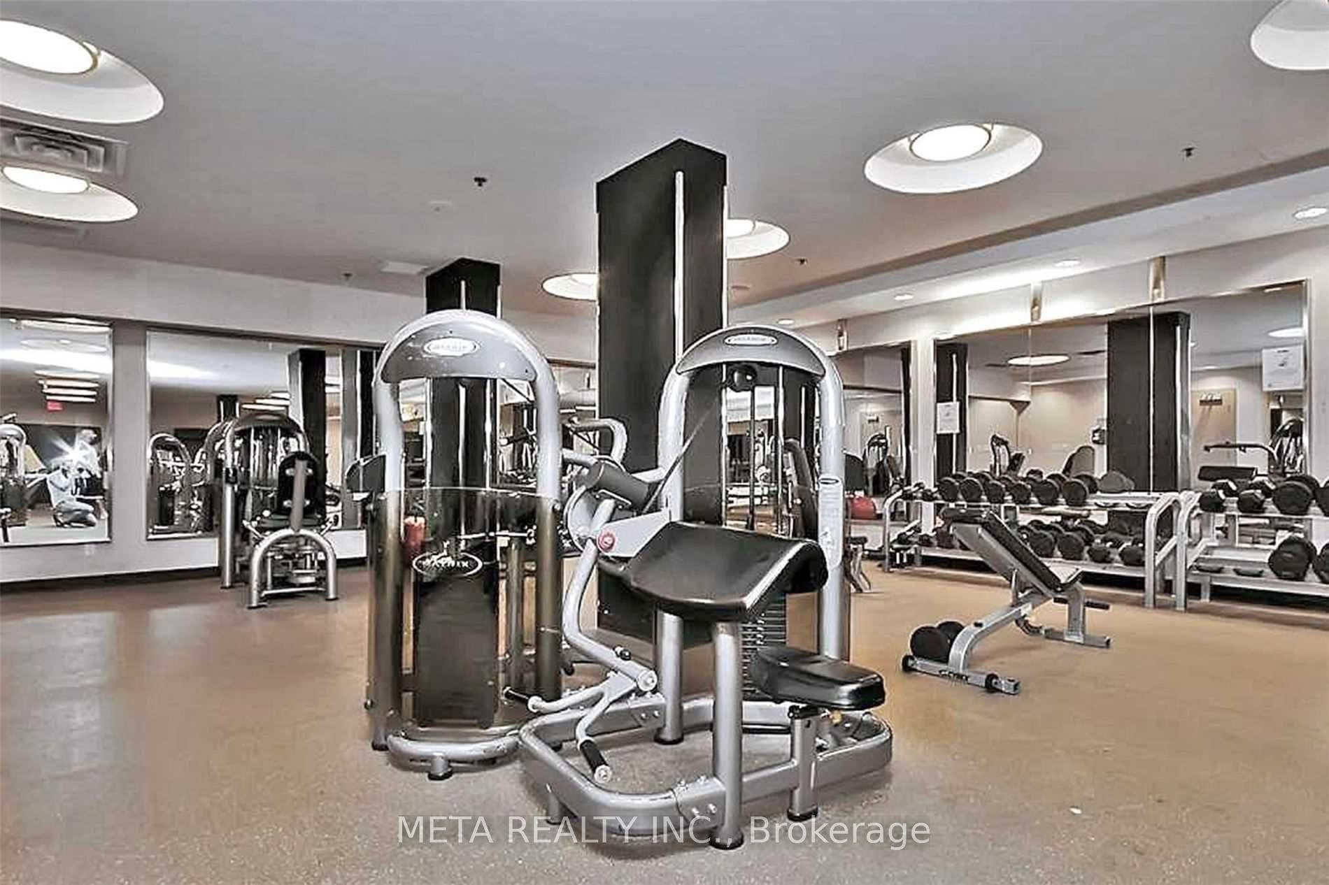 2 Bedrooms Condo at 50 Absolute, Mississauga For sale