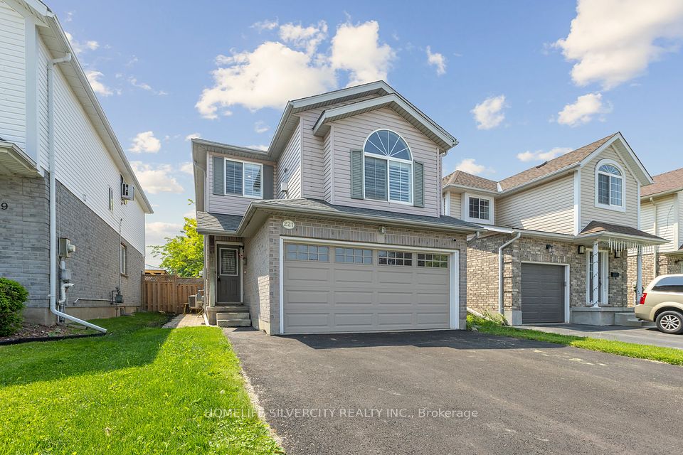 221 Grey Fox Drive, Kitchener, ON N2E 3N7