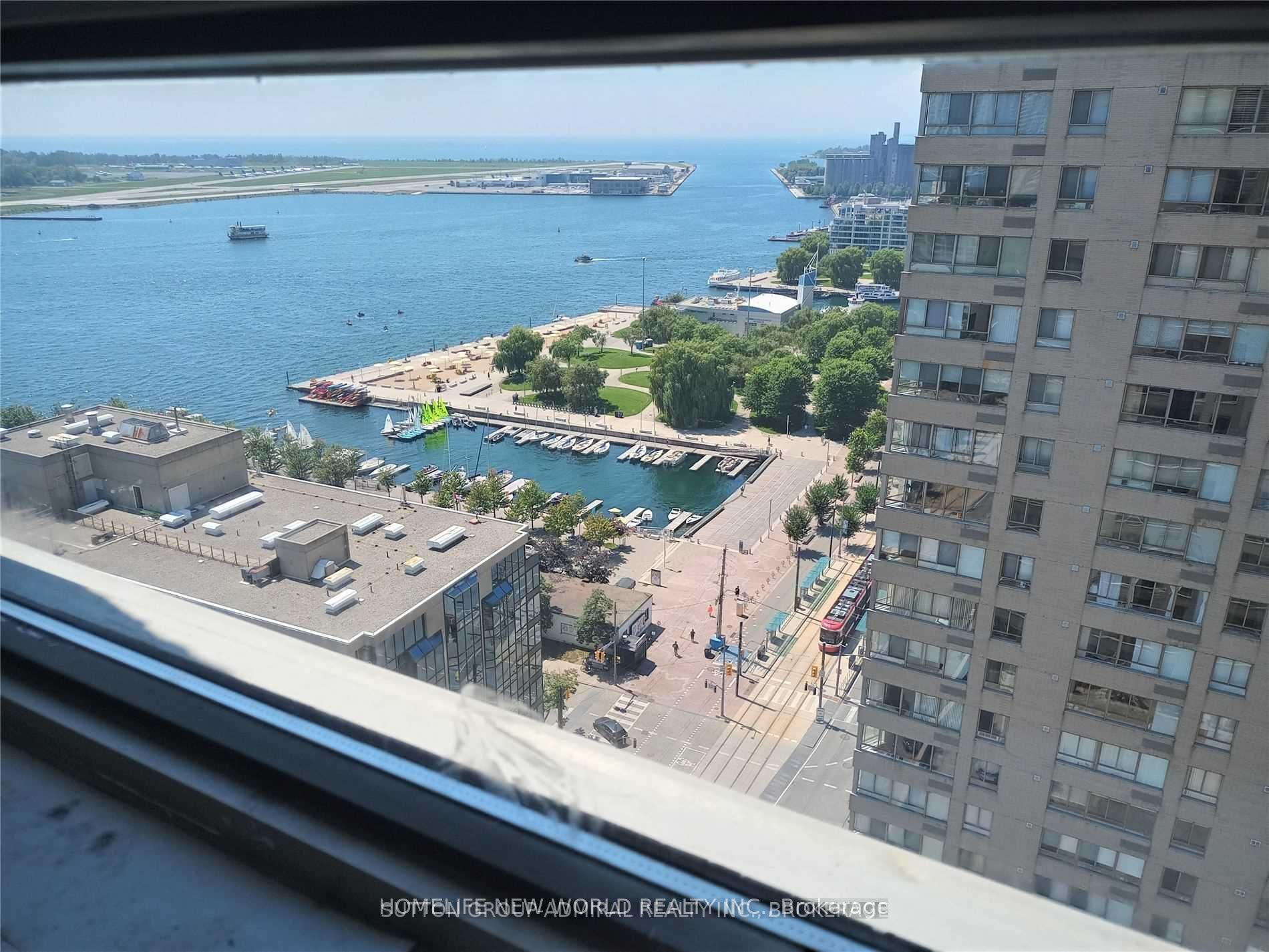 260 Queens Quay W, #2103