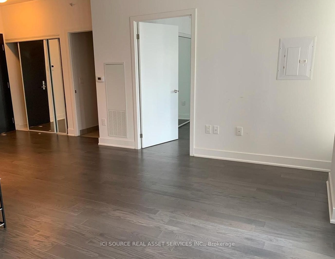 955 Bay Street, #611