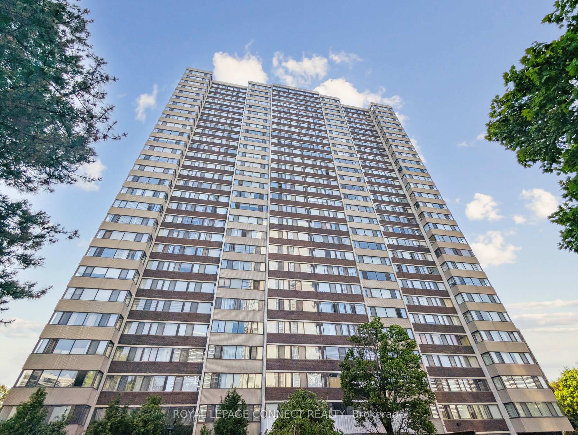 3 Bedrooms Condo at 80 Antibes, Toronto For sale