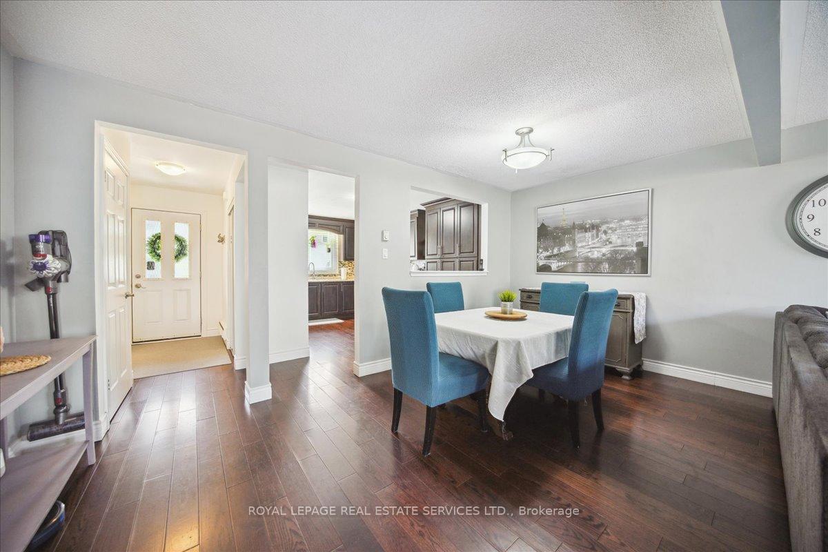 4 Bedrooms Condo at 1450 Sixth, Oakville For sale