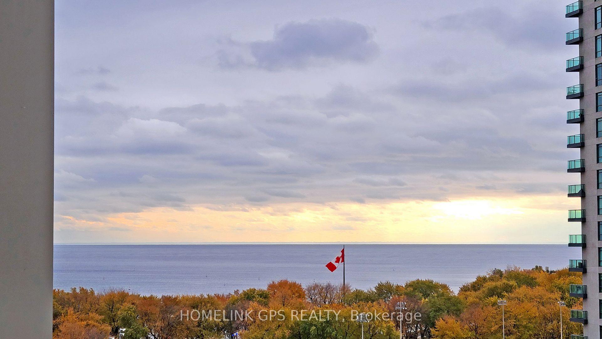 2 Bedrooms Condo at 35 Bastion, Toronto For sale