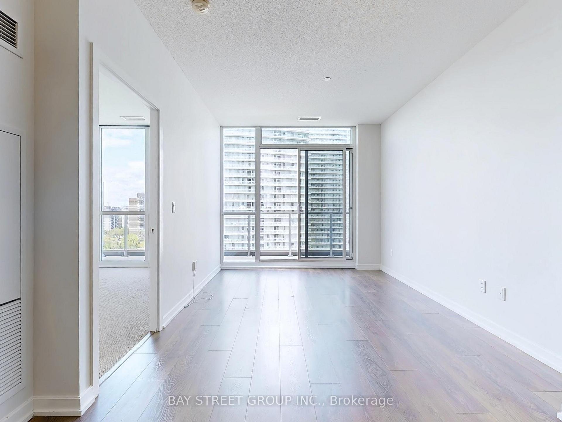 1 Bedroom Condo at 52 FOREST MANOR, Toronto For sale