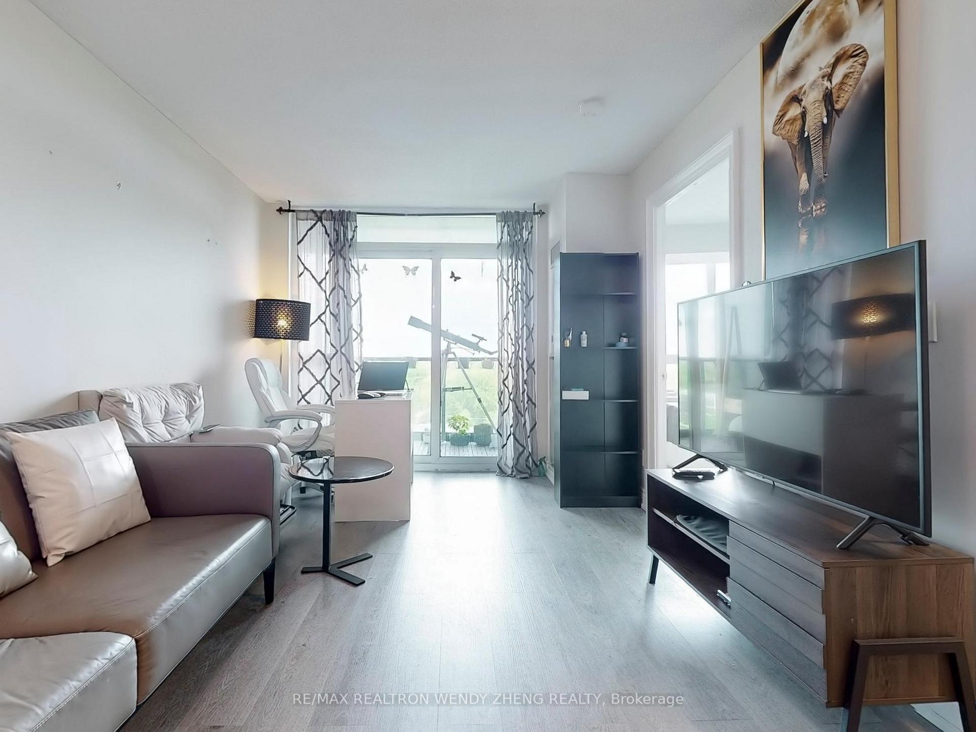 1 Bedroom Condo at 15 Greenview, Toronto For sale