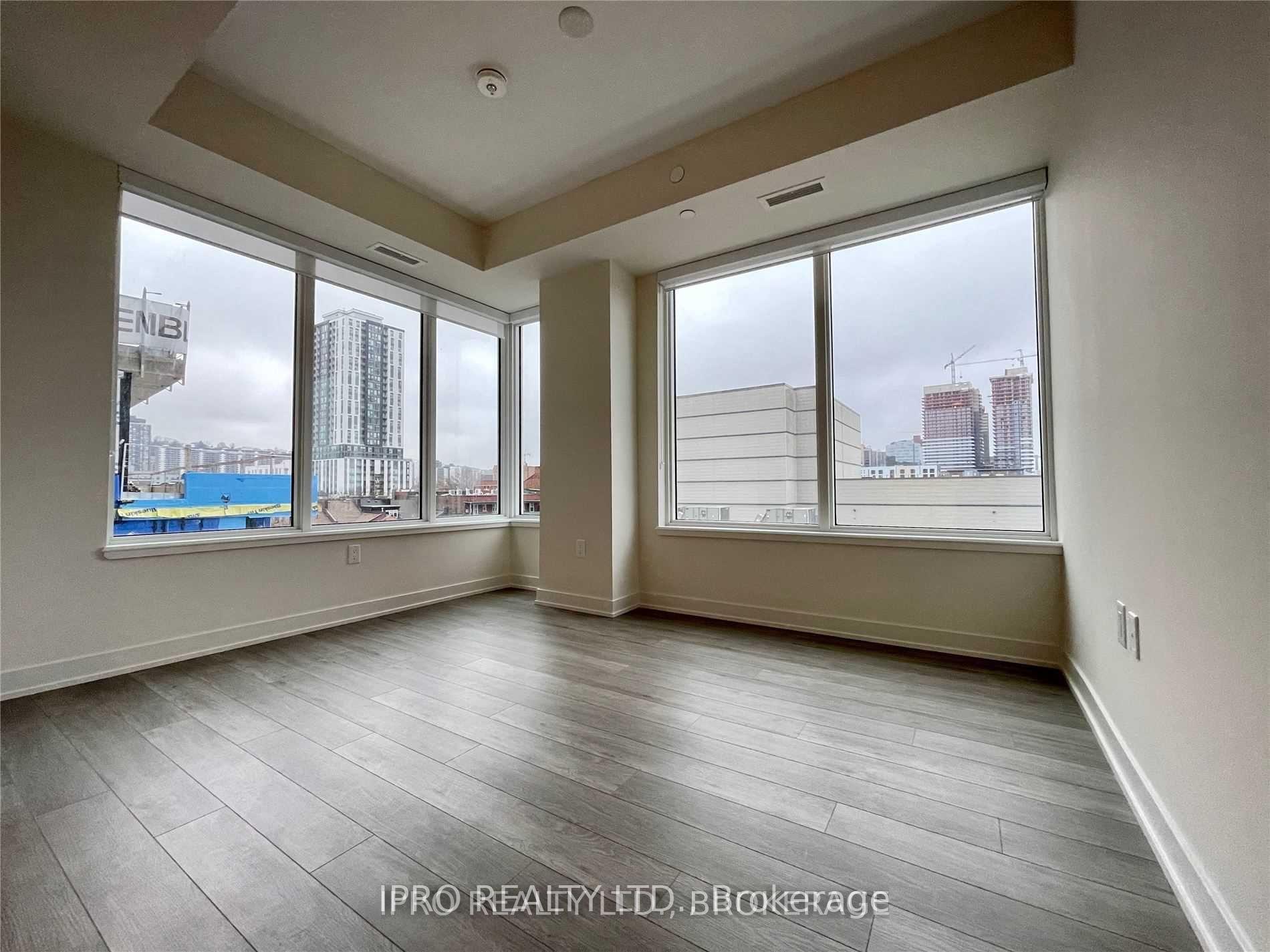 2 Bedrooms Condo at 212 King William,  Hamilton For sale