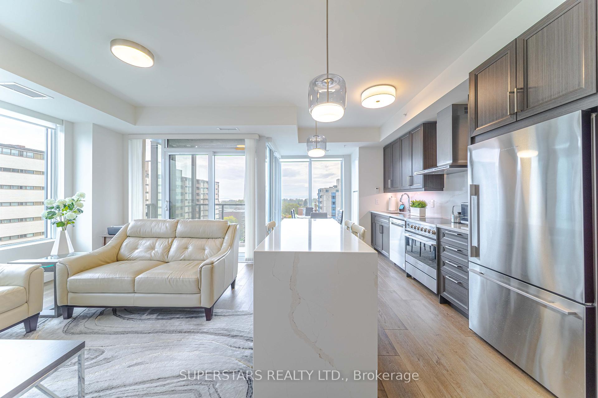 2 Bedrooms Condo at 500 Brock, Burlington For sale