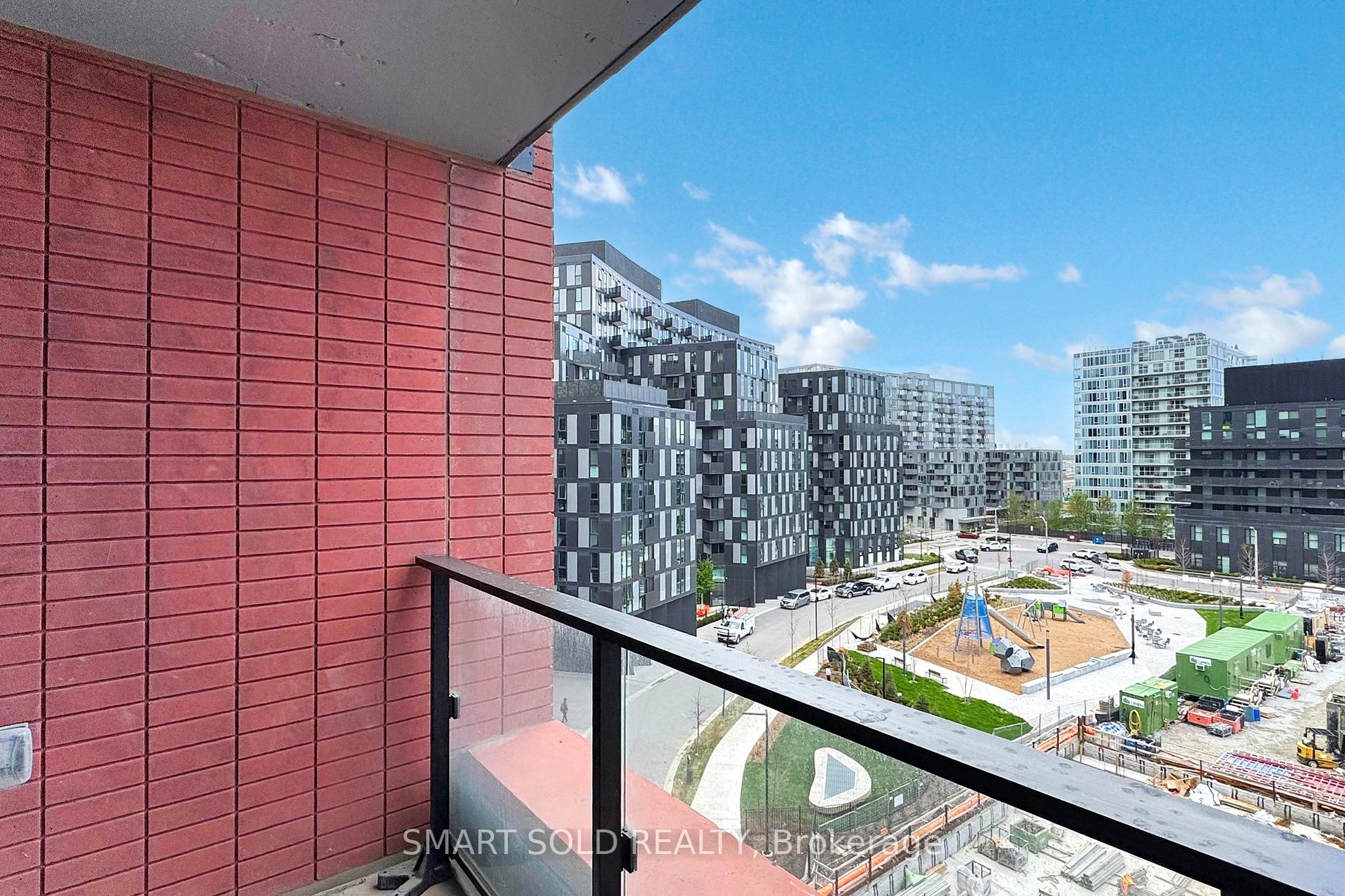 3 Bedrooms Condo at 8 Tippett, Toronto For sale