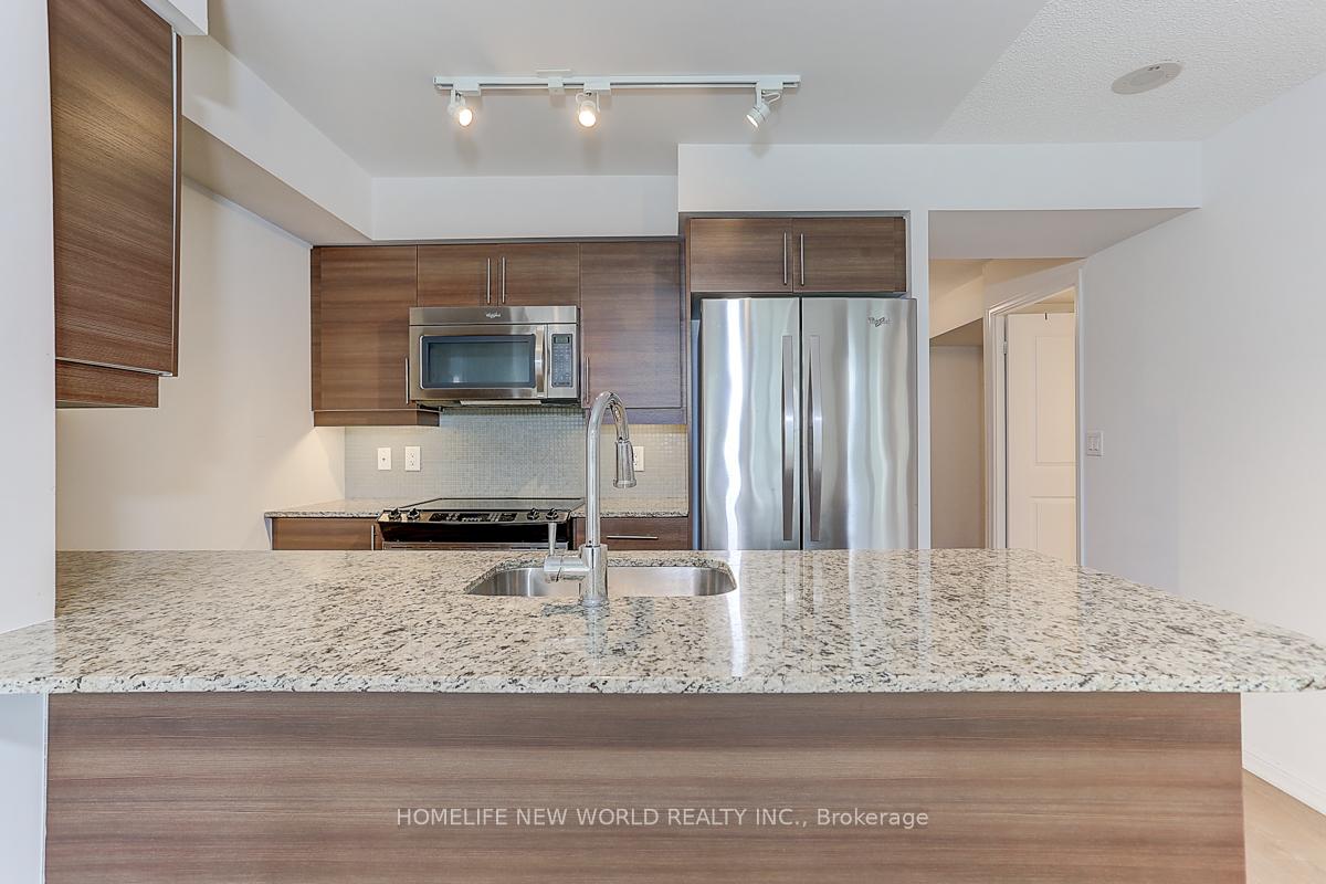 2 Bedrooms Condo at 35 Bastion,  Toronto For sale