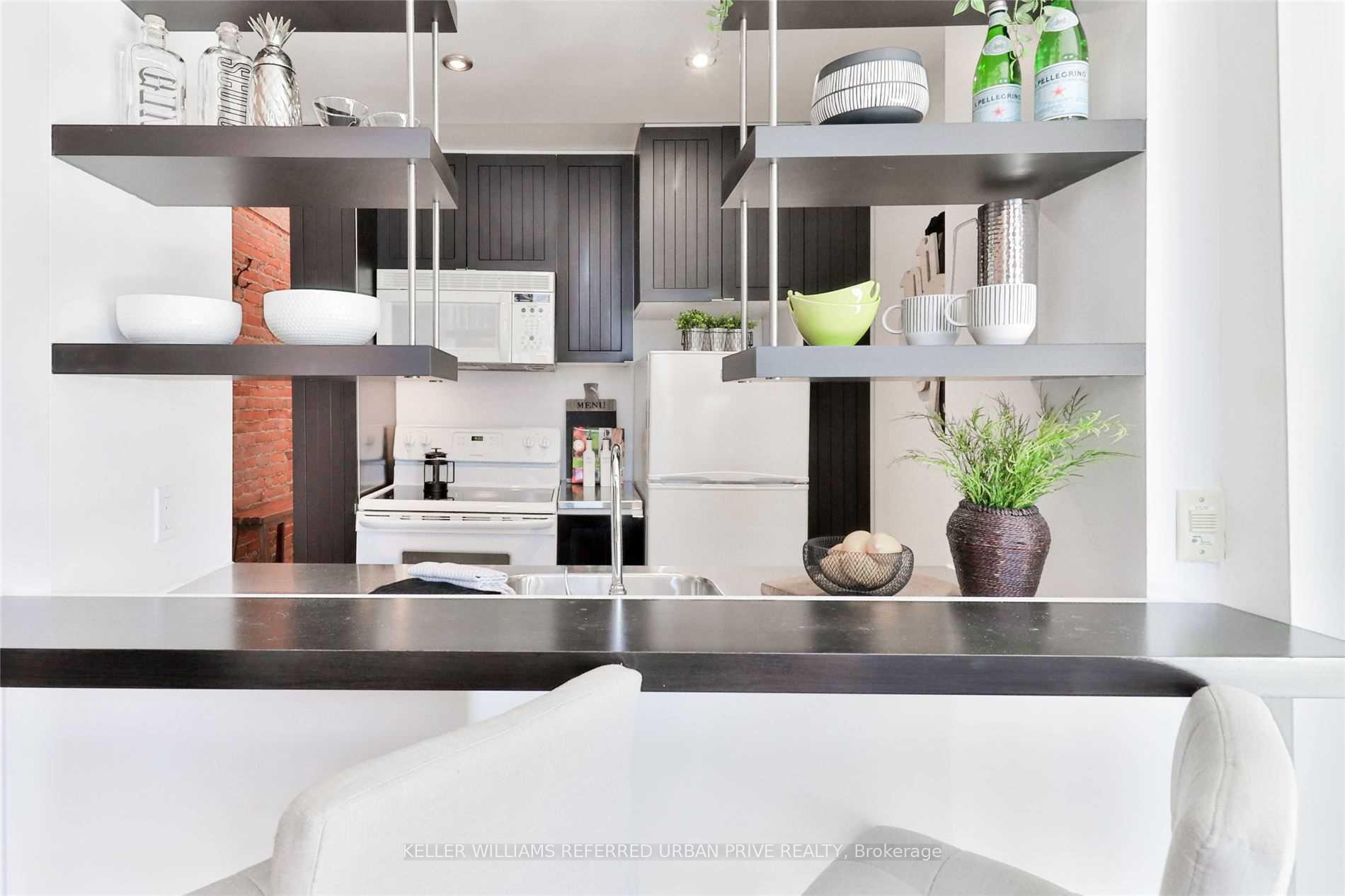 Condo at 915 King, Toronto For sale