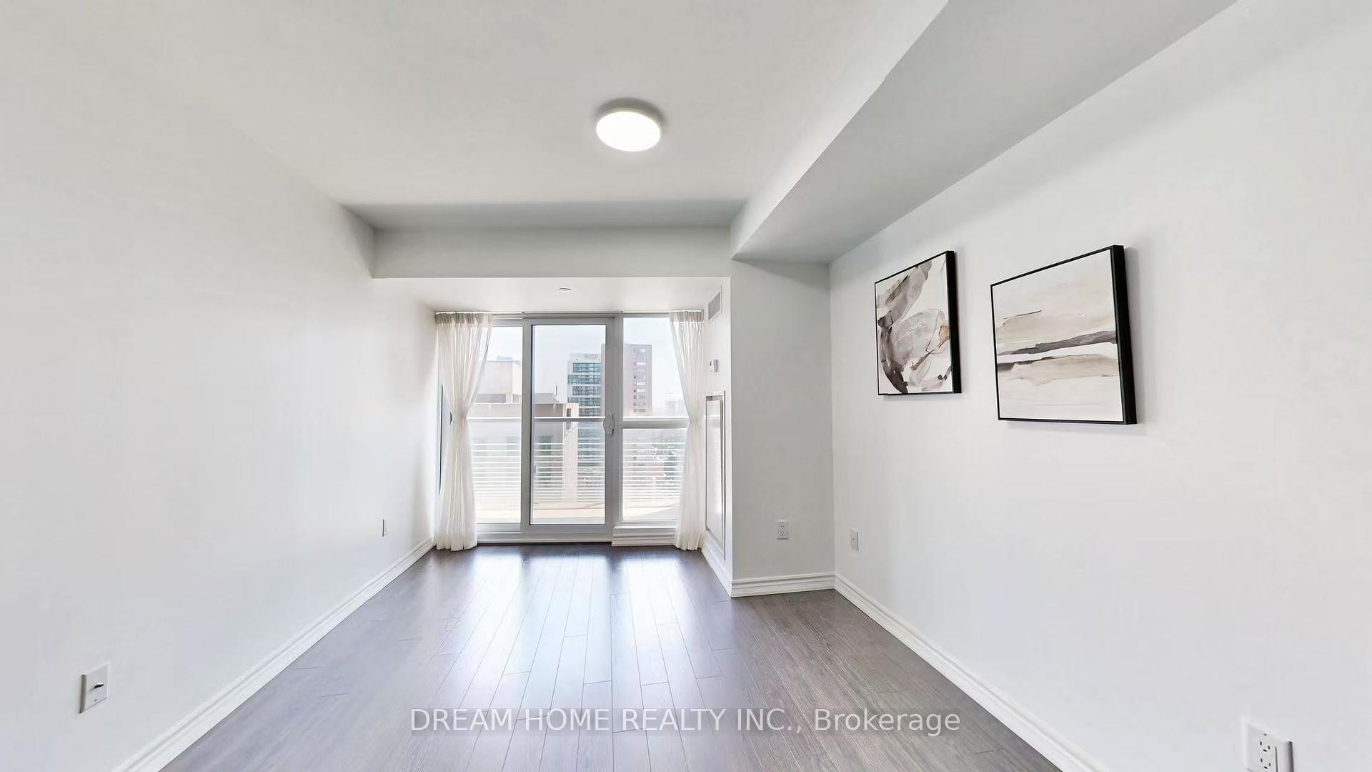 2 Bedrooms Condo at 386 Yonge, Toronto For sale