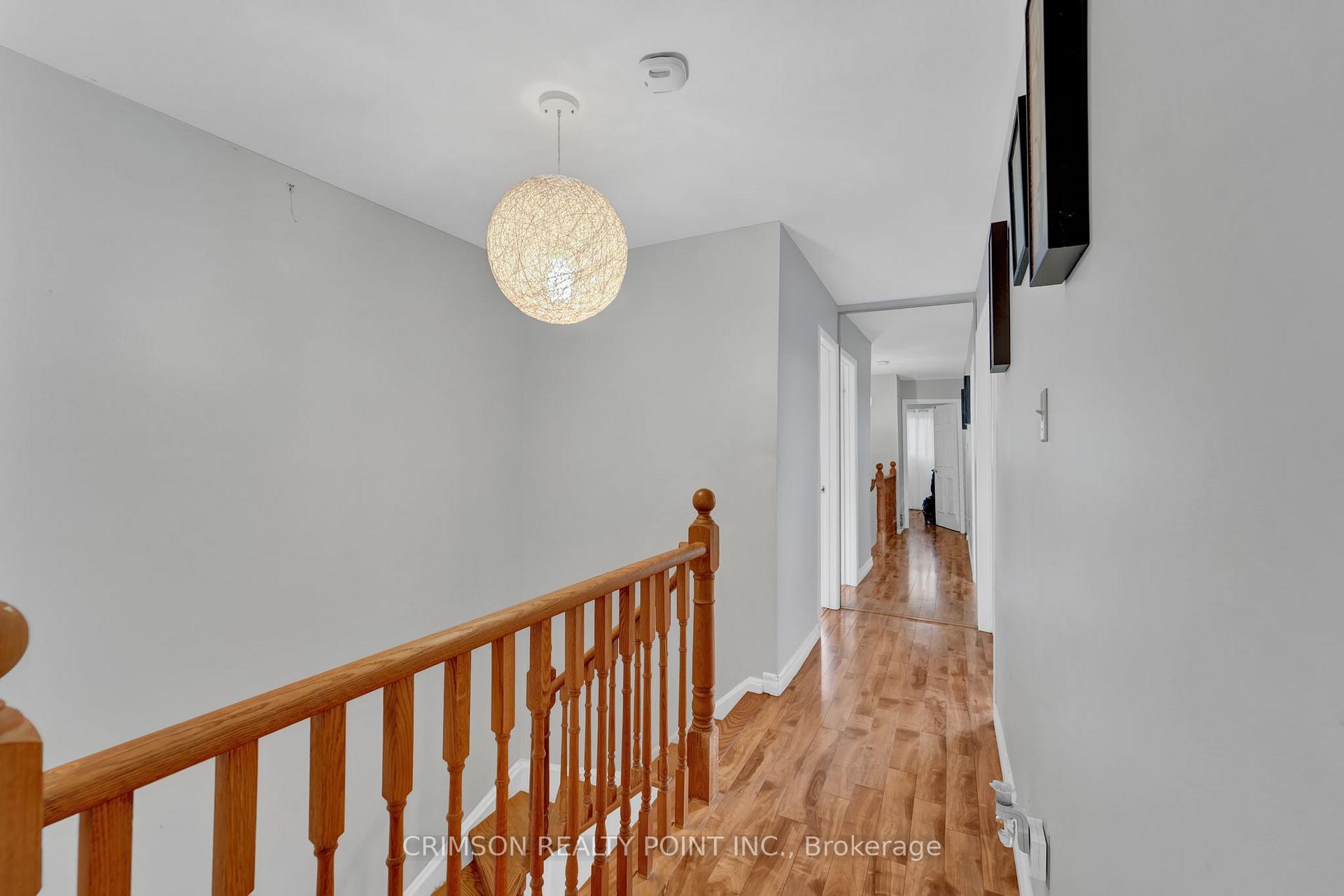 3 Bedrooms Condo at 25 Brimwood, Toronto For sale