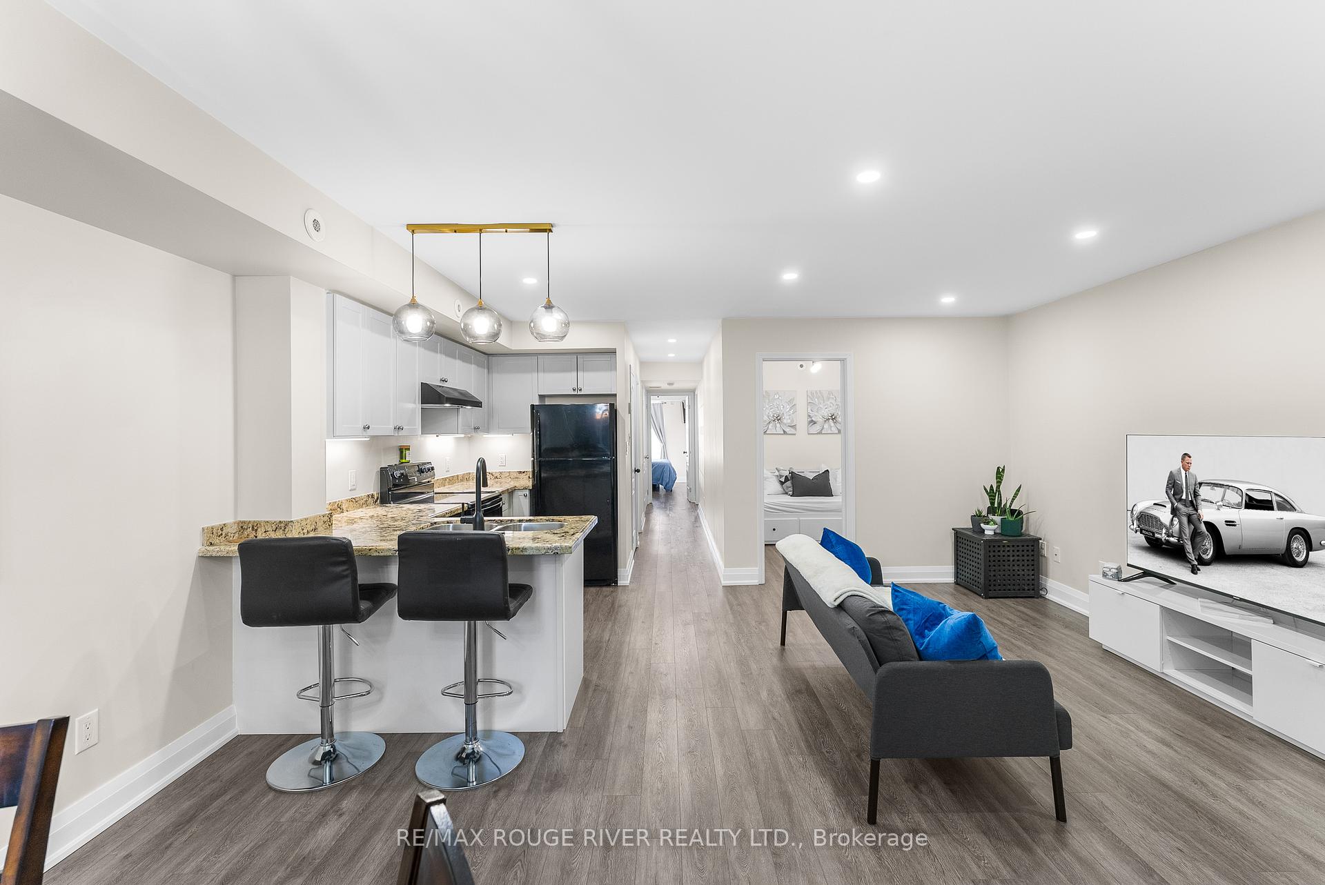 3 Bedrooms Condo at 25 Strangford, Toronto For sale