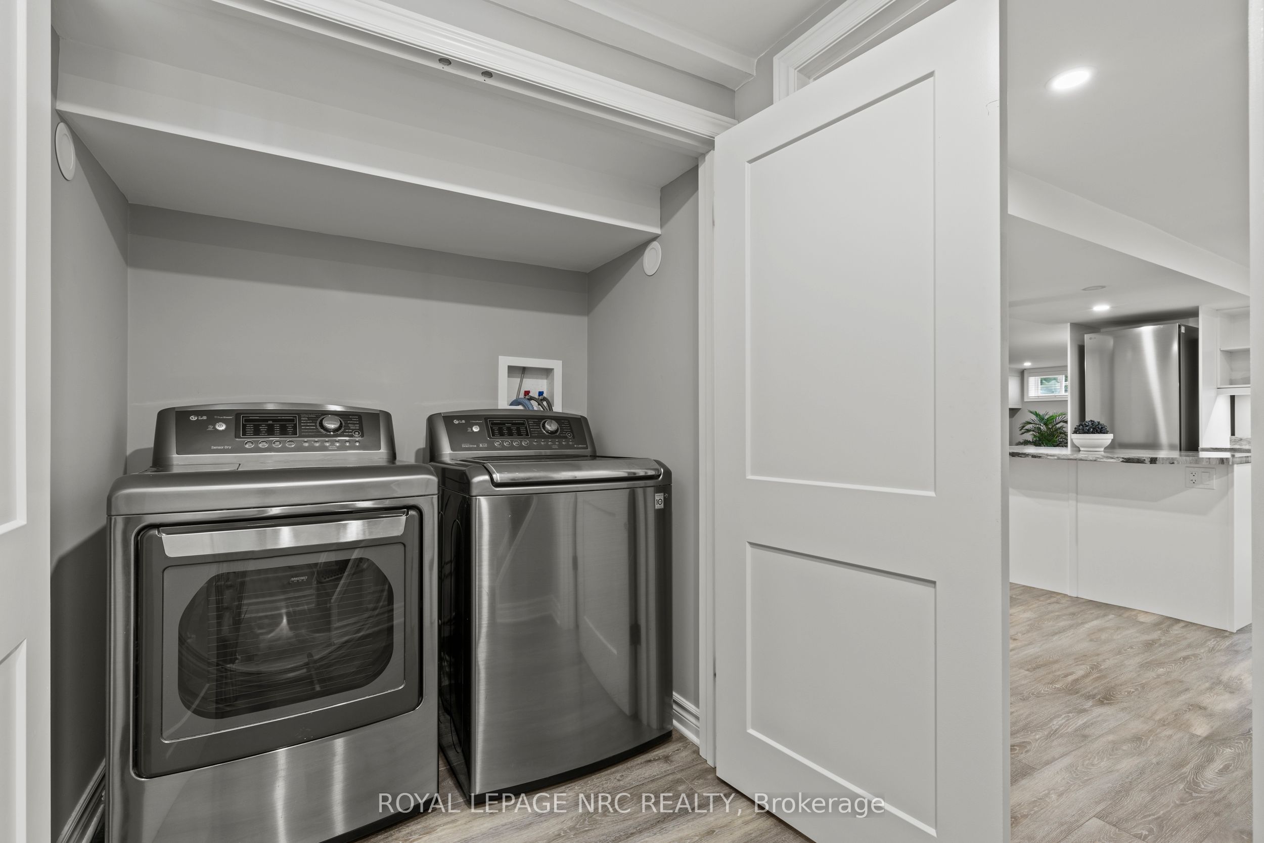 10 Whiteoak Drive