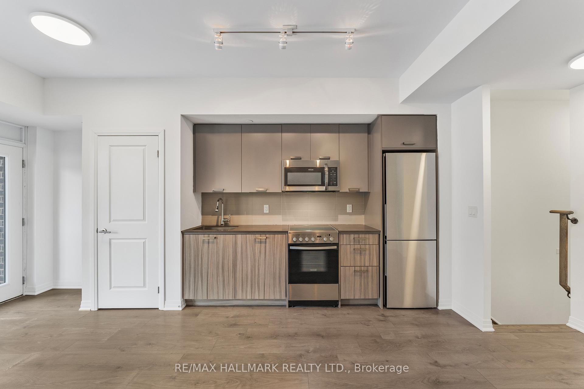 2 Bedrooms Condo at 2301 Danforth, Toronto For sale