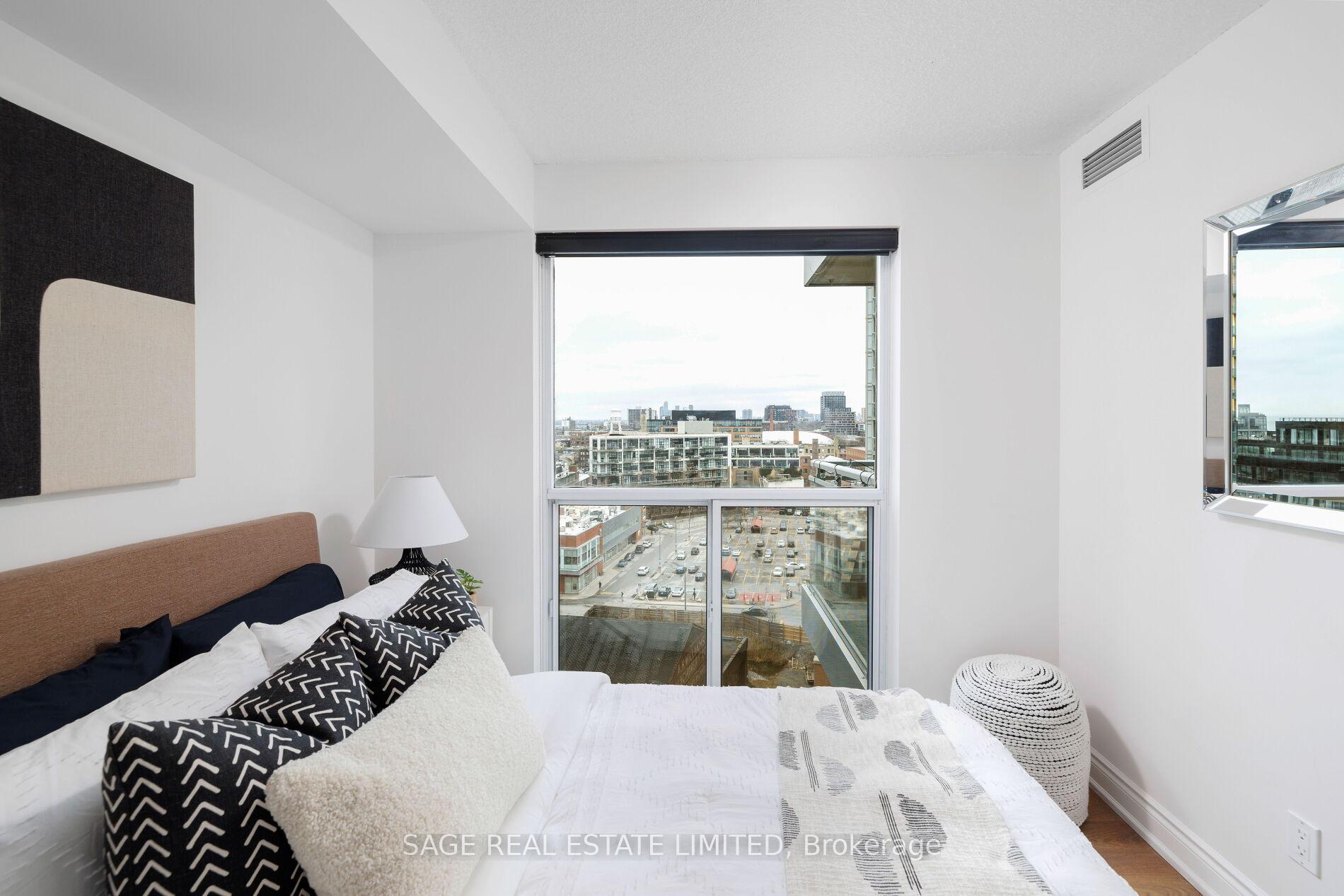 2 Bedrooms Condo at 100 Western Battery, Toronto For sale