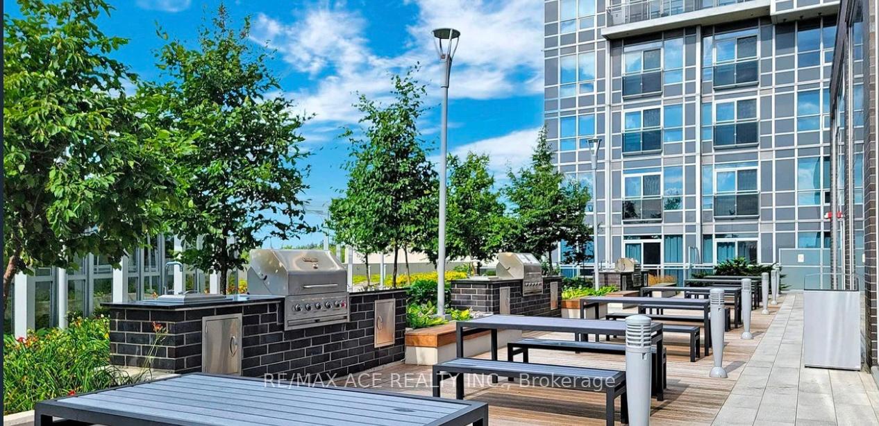 1 Bedroom Condo at 255 Village Green, Toronto For sale