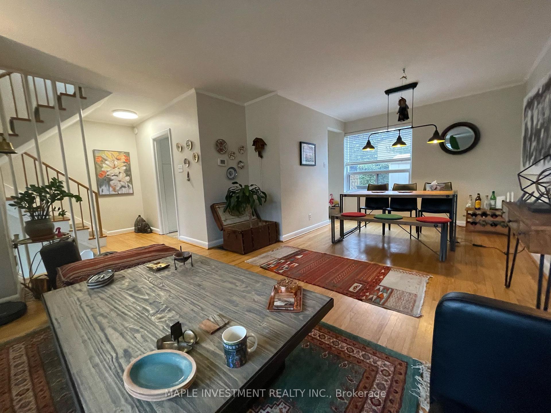 3 Bedrooms Condo at 70 Broadpath, Toronto For sale