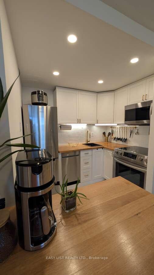 2 Bedrooms Condo at 117 Gerrard, Toronto For sale