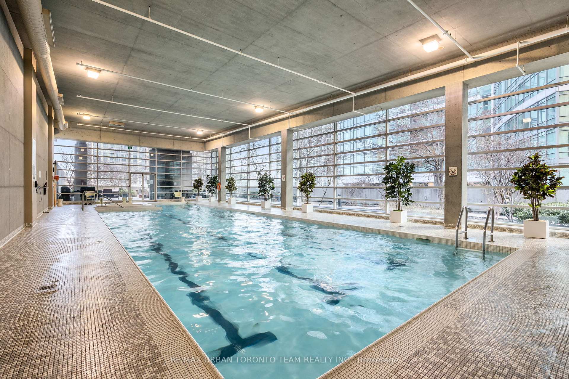 3 Bedrooms Condo at 81 Navy Wharf,  Toronto For sale
