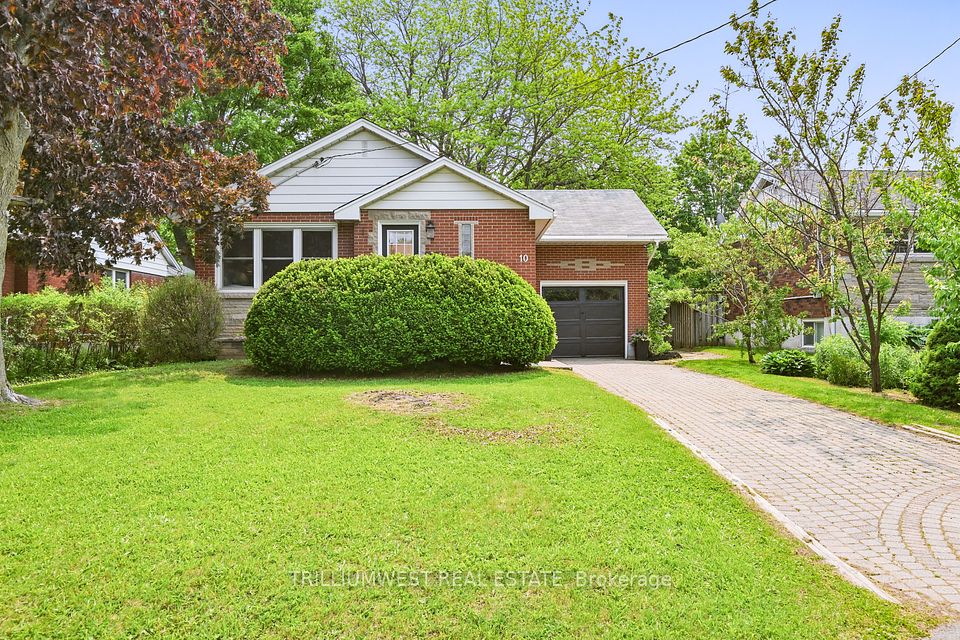 10 Glenwood Avenue, Grimsby, ON L3M 3V7